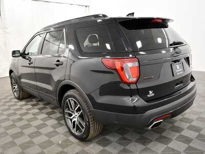 2016 Ford Explorer, $7999. Photo 5