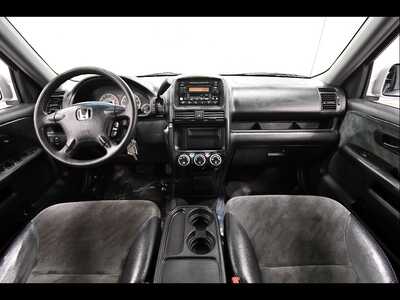 2002 Honda CR-V, $5999. Photo 3