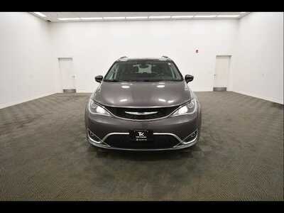 2017 Chrysler Pacifica, $10149. Photo 11
