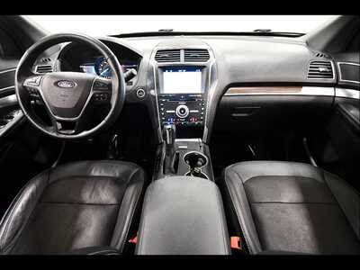 2018 Ford Explorer, $11336. Photo 3