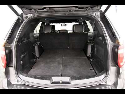 2018 Ford Explorer, $11336. Photo 7