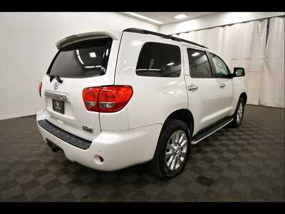 2013 Toyota Sequoia, $16289. Photo 8