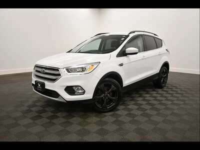 2017 Ford Escape, $10349. Photo 2