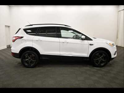 2017 Ford Escape, $10349. Photo 9