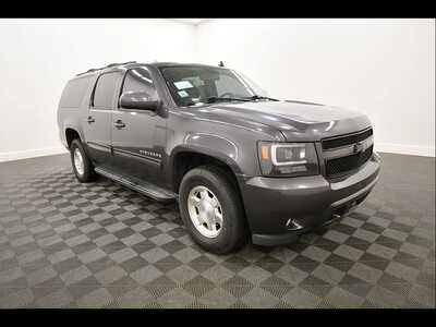 2010 Chevrolet Suburban, $6845. Photo 10
