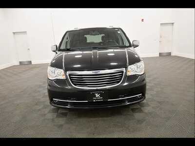 2012 Chrysler Town & Country, $7349. Photo 11