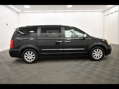 2012 Chrysler Town & Country, $7349. Photo 9