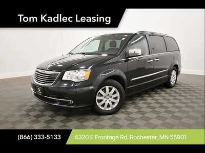 2012 Chrysler Town & Country, $7349. Photo 1