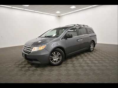 2013 Honda Odyssey, $5836. Photo 2