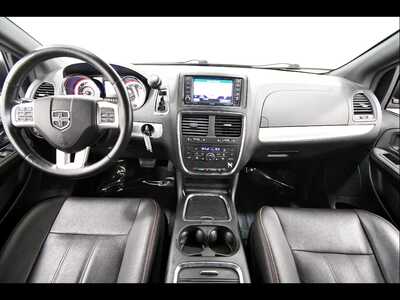2019 Dodge Caravan, Grand, $12349. Photo 3