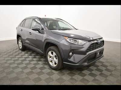 2019 Toyota RAV4, $19349. Photo 10