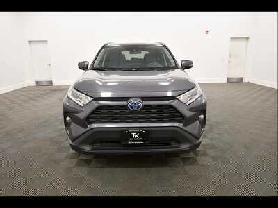 2019 Toyota RAV4, $19349. Photo 11