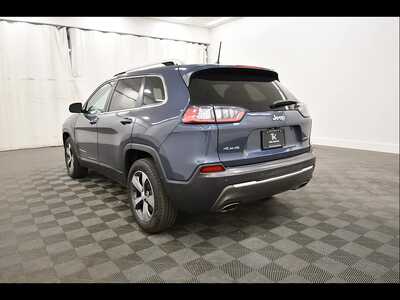 2019 Jeep Cherokee, $18300. Photo 5