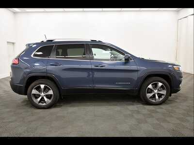 2019 Jeep Cherokee, $18300. Photo 8