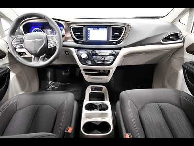 2024 Chrysler Voyager, $22349. Photo 3