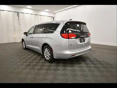 2024 Chrysler Voyager, $21849. Photo 5