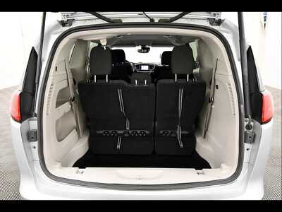 2024 Chrysler Voyager, $21849. Photo 7