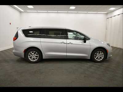 2024 Chrysler Voyager, $21849. Photo 9