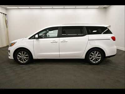 2019 Kia Sedona, $14949. Photo 4
