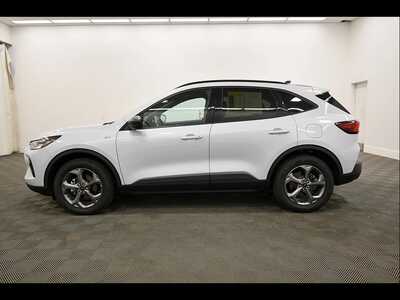 2025 Ford Escape, $21746. Photo 4