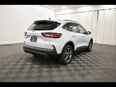 2025 Ford Escape, $21746. Photo 8