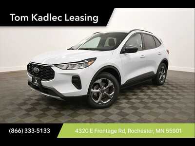 2025 Ford Escape, $21746. Photo 1