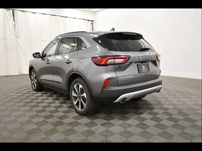 2024 Ford Escape, $23345. Photo 5