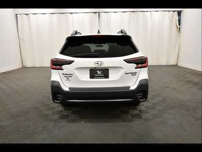 2022 Subaru Outback, $25849. Photo 6