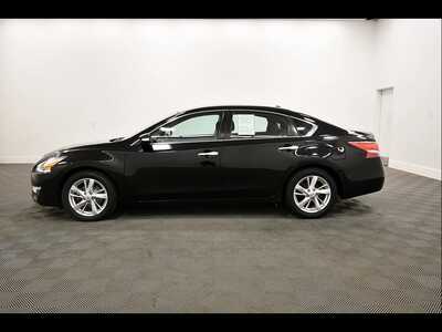2013 Nissan Altima, $5849. Photo 4