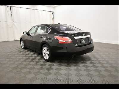 2013 Nissan Altima, $5849. Photo 5