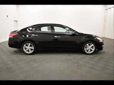 2013 Nissan Altima, $5849. Photo 8