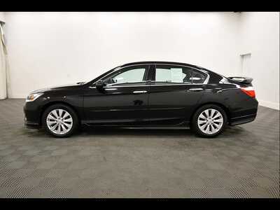 2013 Honda Accord, $6345. Photo 4
