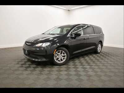 2024 Chrysler Voyager, $21149. Photo 2