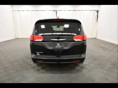 2024 Chrysler Voyager, $21149. Photo 6