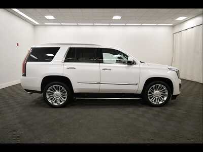 2018 Cadillac Escalade, $29349. Photo 9