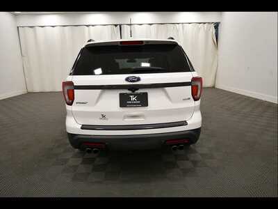 2018 Ford Explorer, $16645. Photo 6