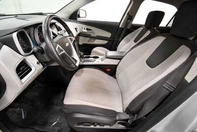 2017 Chevrolet Equinox, $10349. Photo 11