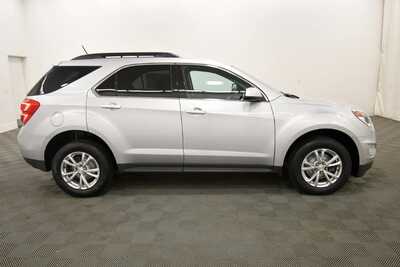 2017 Chevrolet Equinox, $10349. Photo 6