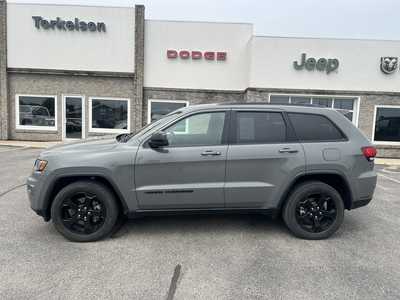 2021 Jeep Grand Cherokee, $25975. Photo 2