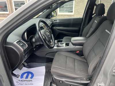 2021 Jeep Grand Cherokee, $25975. Photo 7