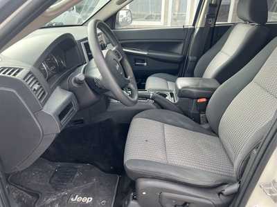 2010 Jeep Grand Cherokee, $7975. Photo 7