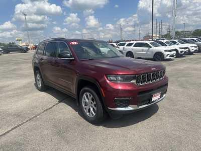 2022 Jeep Grand Cherokee L, $28575. Photo 5