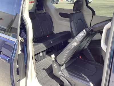2022 Chrysler Pacifica, $31975. Photo 9