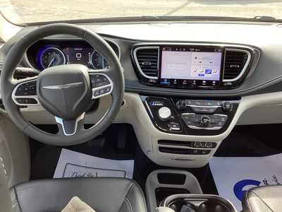 2022 Chrysler Pacifica, $31975. Photo 10