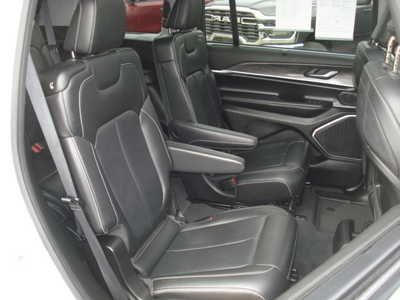 2022 Jeep Grand Cherokee L, $34975. Photo 8