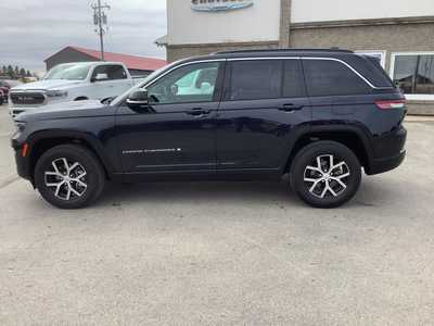 2024 Jeep Grand Cherokee, $38975. Photo 2