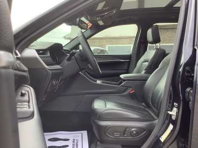 2024 Jeep Grand Cherokee, $38975. Photo 9