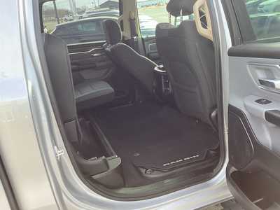 2019 RAM 1500 Crew Cab, $25575. Photo 8