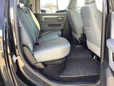 2015 RAM 2500 Crew Cab, $32975. Photo 9