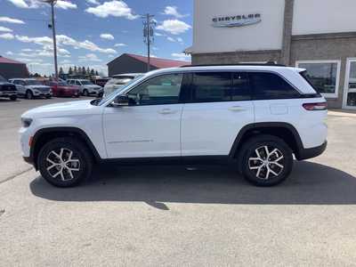 2025 Jeep Grand Cherokee, $43346. Photo 2